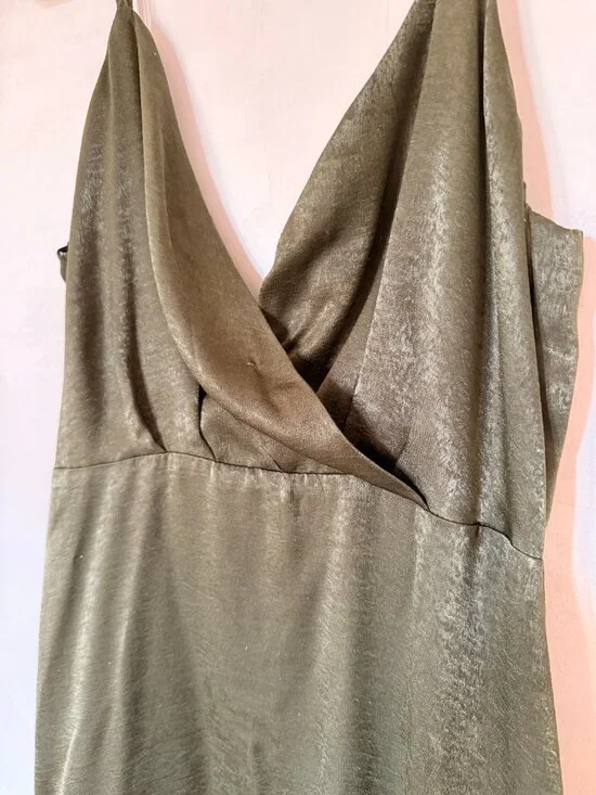 Lulus Constantine Olive Green Satin Maxi Dress M Bridesmaid - Picture 3 of 9